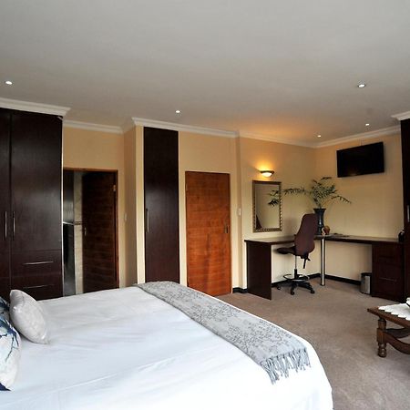 Sunset Manor Guest House Potchefstroom Ngoại thất bức ảnh