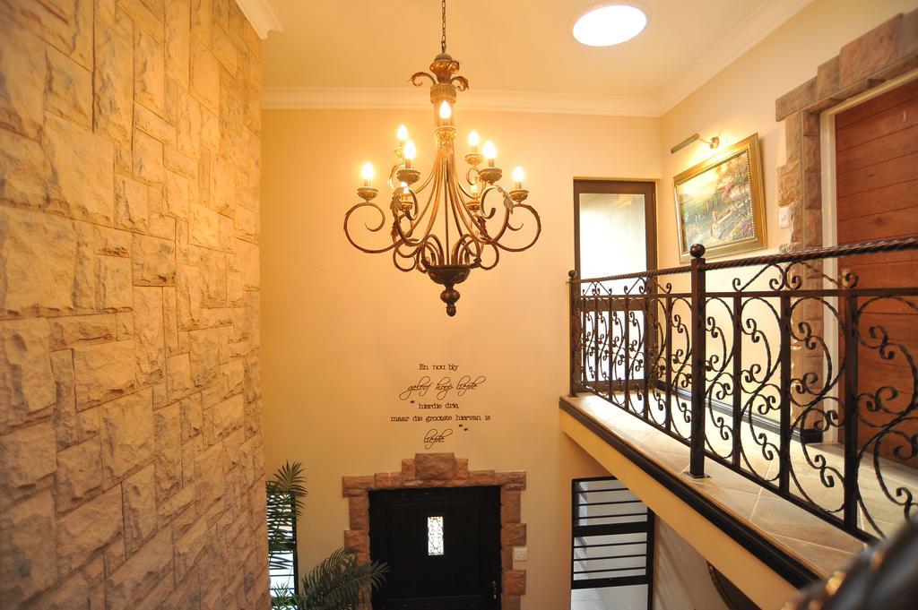 Sunset Manor Guest House Potchefstroom Ngoại thất bức ảnh