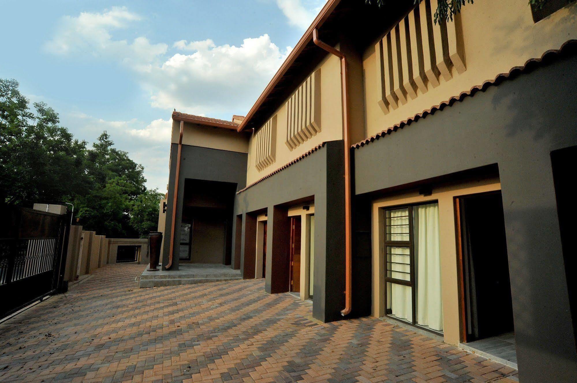 Sunset Manor Guest House Potchefstroom Ngoại thất bức ảnh