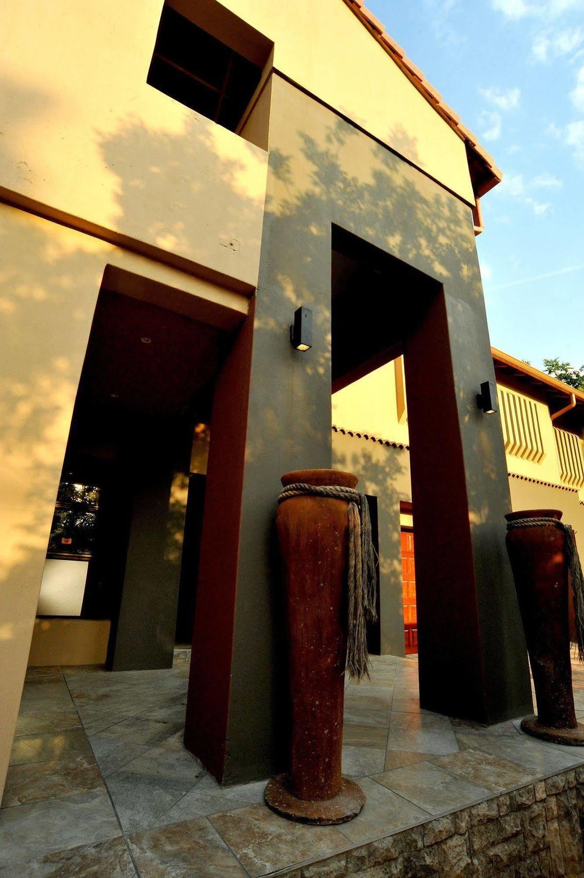 Sunset Manor Guest House Potchefstroom Ngoại thất bức ảnh